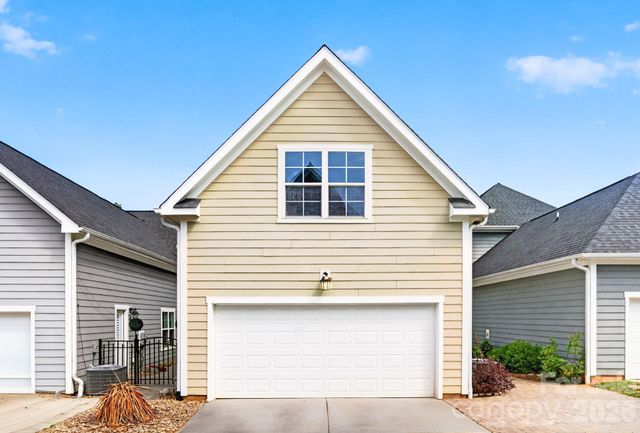 7544 Fairway Villa Circle, Denver, NC 28037