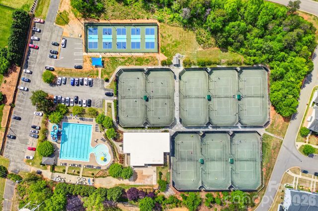 7544 Fairway Villa Circle, Denver, NC 28037