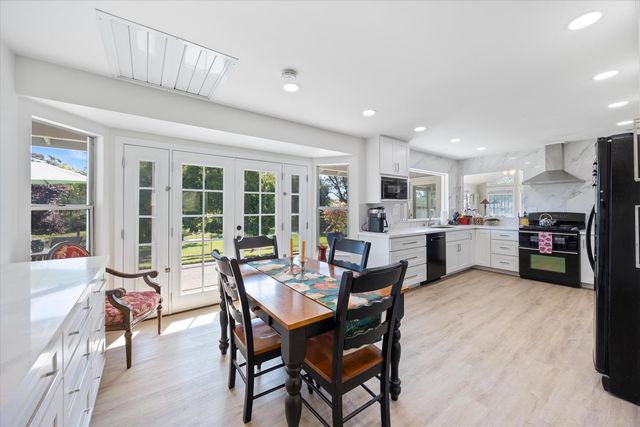 7911 Logan Ln, Penryn, CA 95663