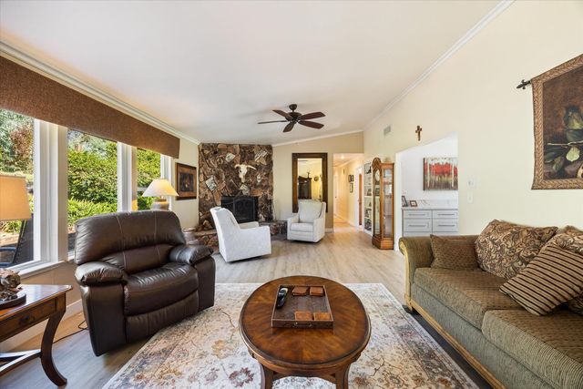 7911 Logan Ln, Penryn, CA 95663