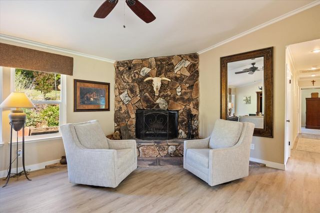 7911 Logan Ln, Penryn, CA 95663