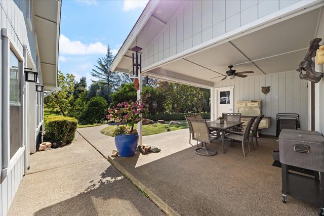7911 Logan Ln, Penryn, CA 95663