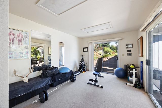 7911 Logan Ln, Penryn, CA 95663