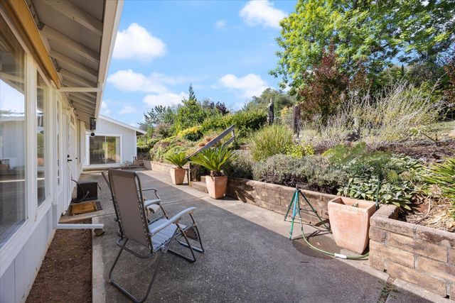 7911 Logan Ln, Penryn, CA 95663