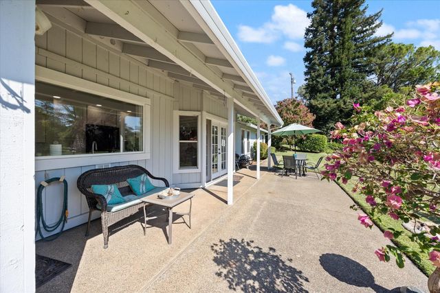 7911 Logan Ln, Penryn, CA 95663