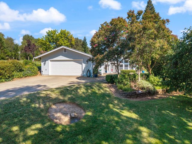 7911 Logan Ln, Penryn, CA 95663