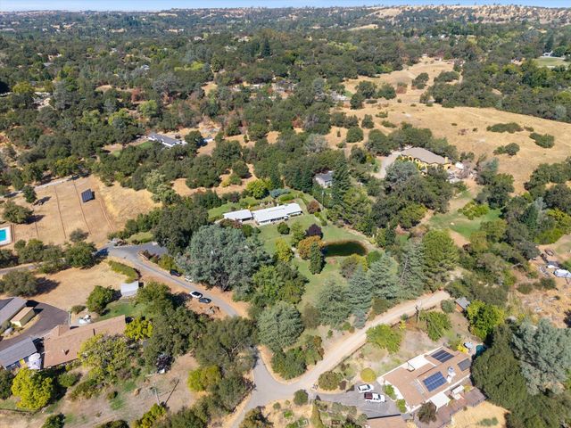 7911 Logan Ln, Penryn, CA 95663