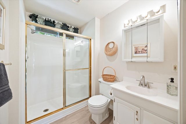 7911 Logan Ln, Penryn, CA 95663