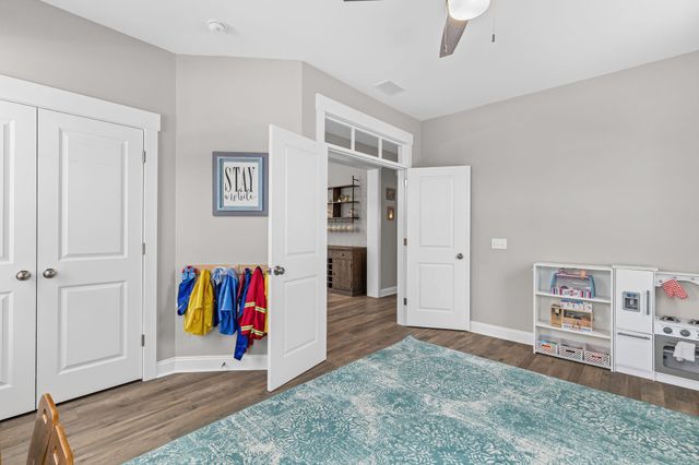 2199 Kemmerlin Street, Johns Island, SC 29455