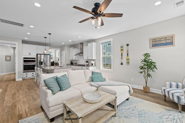 2199 Kemmerlin Street, Johns Island, SC 29455