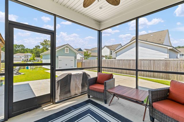 2199 Kemmerlin Street, Johns Island, SC 29455