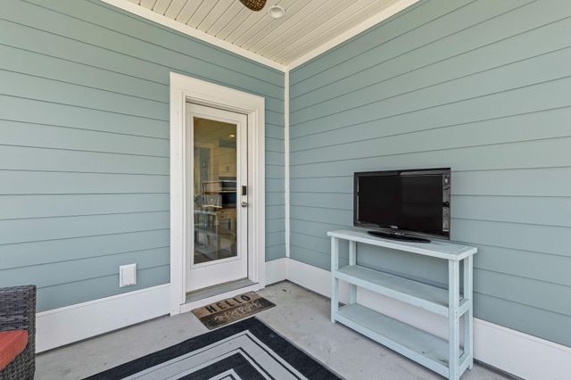 2199 Kemmerlin Street, Johns Island, SC 29455