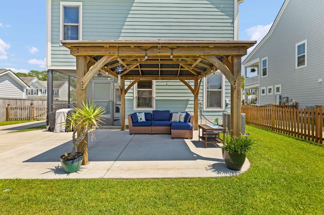 2199 Kemmerlin Street, Johns Island, SC 29455