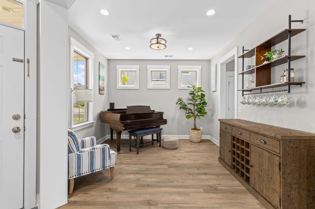 2199 Kemmerlin Street, Johns Island, SC 29455