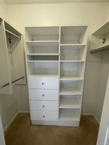 75 Jacqueline Way, North Babylon, NY 11703