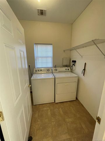 75 Jacqueline Way, North Babylon, NY 11703