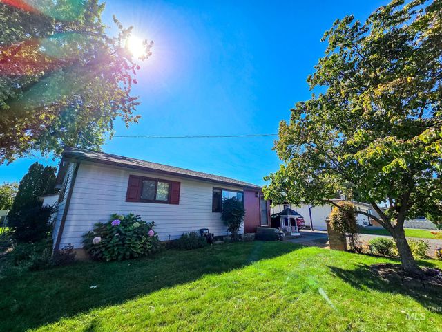 624 Airway Ave, Lewiston, ID 83501 property photo