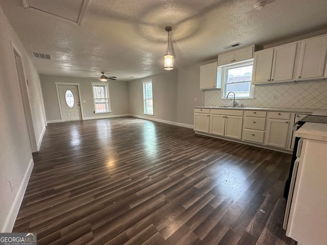 60 Edwards Street, Griffin, GA 30223