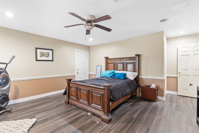 1216 N Walker Road, Cleveland, TX 77328