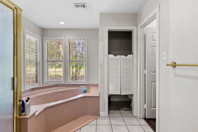 1216 N Walker Road, Cleveland, TX 77328