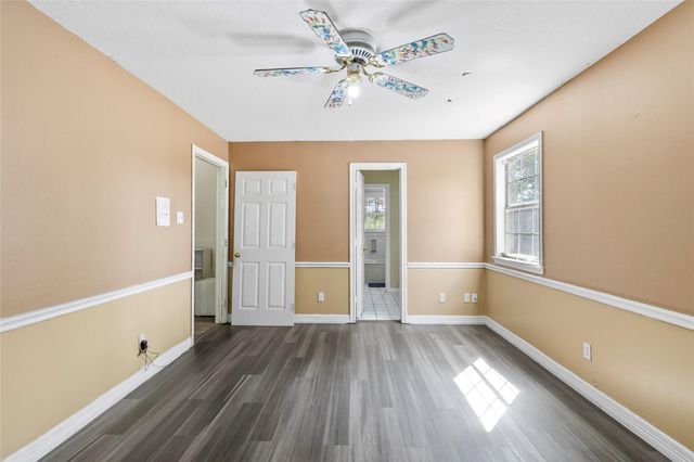 1216 N Walker Road, Cleveland, TX 77328