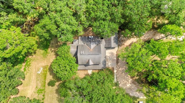 1216 N Walker Road, Cleveland, TX 77328