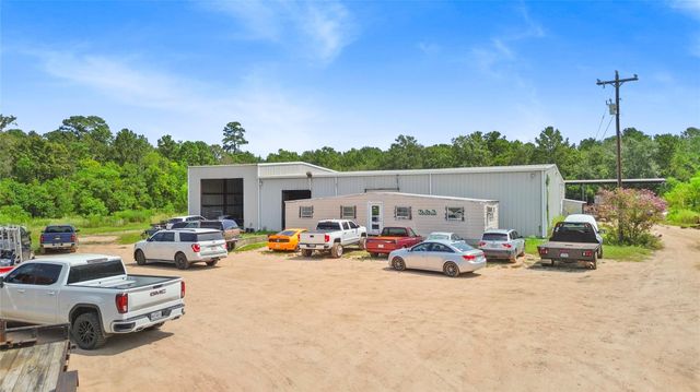 1216 N Walker Road, Cleveland, TX 77328