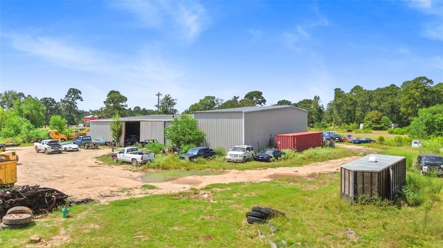 1216 N Walker Road, Cleveland, TX 77328