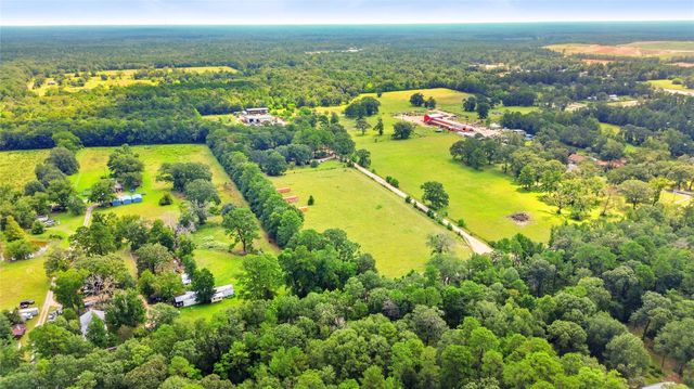 1216 N Walker Road, Cleveland, TX 77328