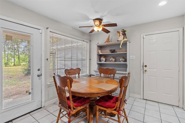 1216 N Walker Road, Cleveland, TX 77328