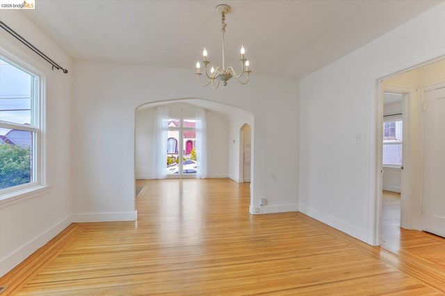 2920 76th AVE, Oakland, CA 94605