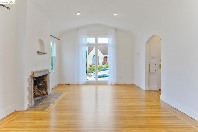 2920 76th AVE, Oakland, CA 94605