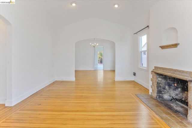 2920 76th AVE, Oakland, CA 94605