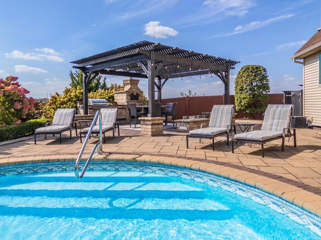 3595 Yellowstone Drive, Normal, IL 61761