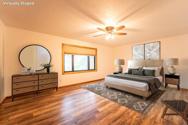 902 Foxwood Drive, Nixa, MO 65714