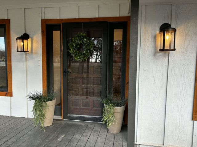 902 Foxwood Drive, Nixa, MO 65714