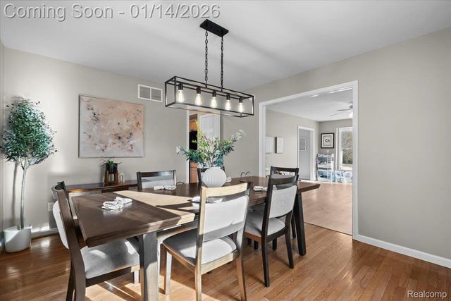 18320 Walnut Lane, Unadilla Township, MI 48137