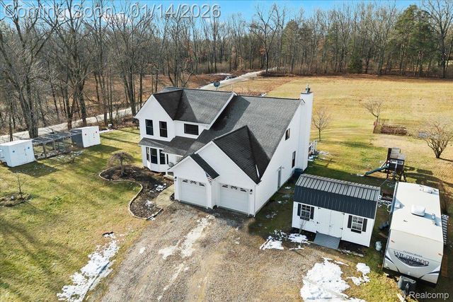 18320 Walnut Lane, Unadilla Township, MI 48137