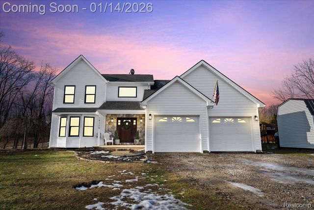 18320 Walnut Lane, Unadilla Township, MI 48137