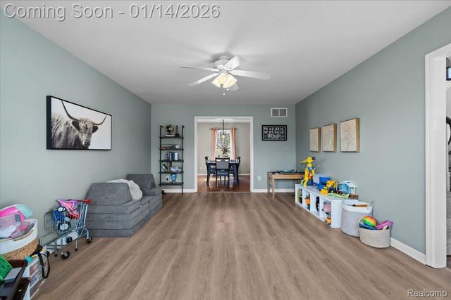 18320 Walnut Lane, Unadilla Township, MI 48137