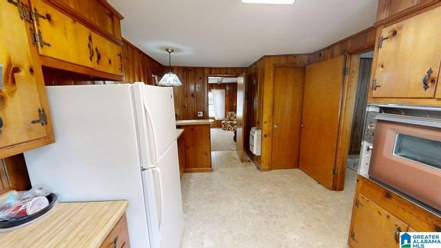 21 COUNTY ROAD 97, Bremen, AL 35033