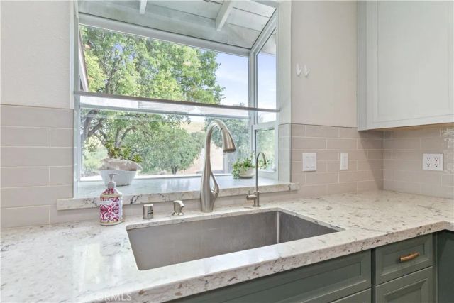 5530 El Pharo, Paso Robles, CA 93446