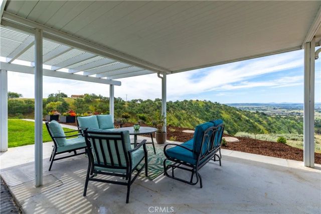 5530 El Pharo, Paso Robles, CA 93446