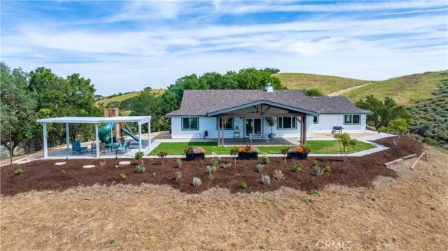 5530 El Pharo, Paso Robles, CA 93446