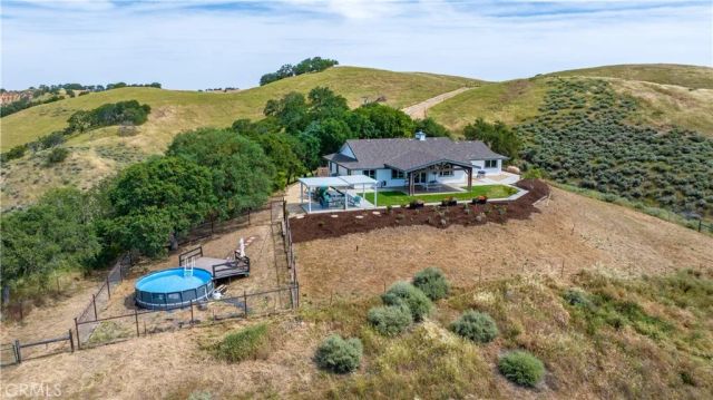 5530 El Pharo, Paso Robles, CA 93446