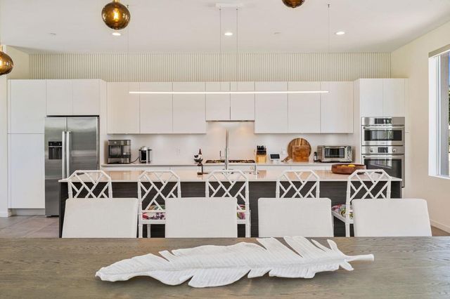 657 Dominion Way, Palm Springs, CA 92262