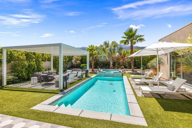 657 Dominion Way, Palm Springs, CA 92262