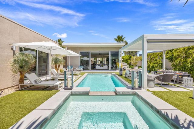 657 Dominion Way, Palm Springs, CA 92262