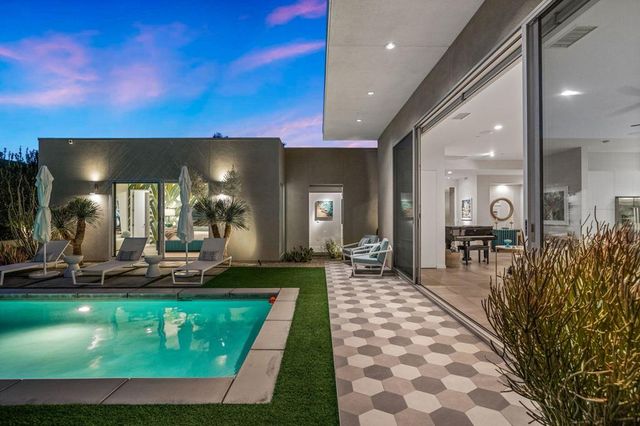 657 Dominion Way, Palm Springs, CA 92262