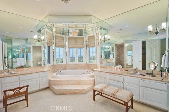 3155 Stone Oak Drive, Los Angeles, CA 90049